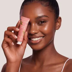 https://content.farmasi.pt/Product/1002796_64_5.webp